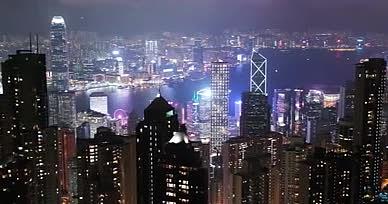实拍香港城市之夜灯火阑珊的场景视频的预览图